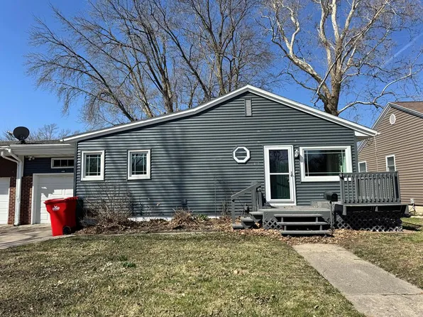 1605 Sparboe Ct, Webster City, IA 50595