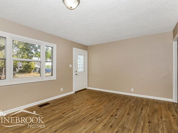 4th image of 2406 N Goodlet Ave