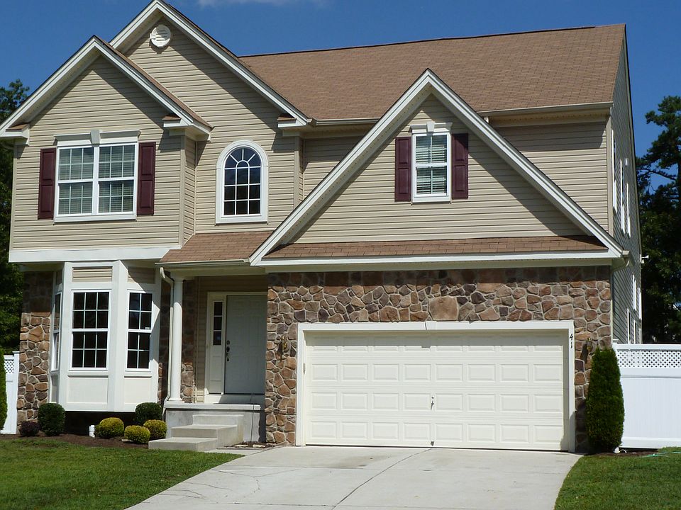 Elevated stone front