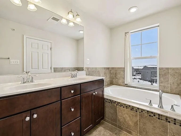 5841 Bella Marie Way — Photo 16