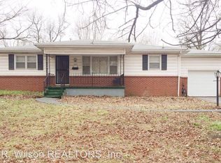1925 S Newton Ave, Springfield, MO 65807