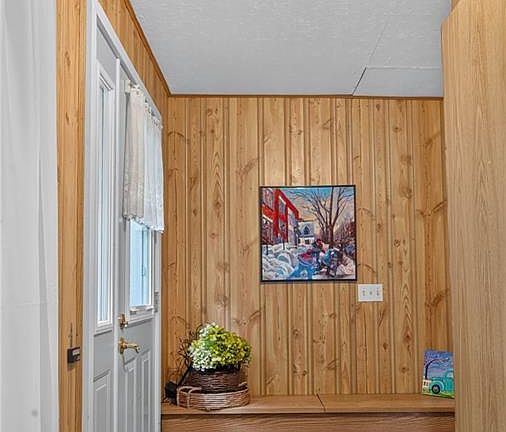 2nd image of 1 Maple Ave