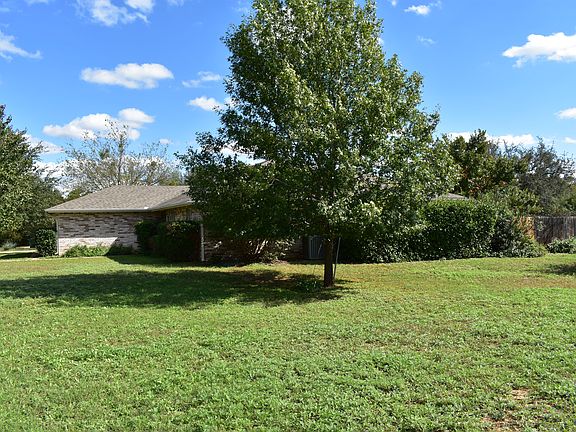 4th image of 508 Flag Creek Dr