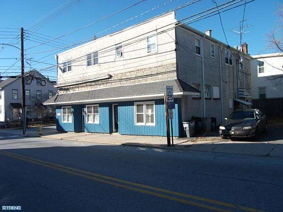 2nd image of 351 W 1st Ave
