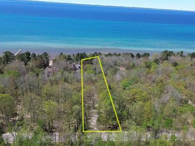 404 S Golden Beach Dr, Kewadin, MI, 49648