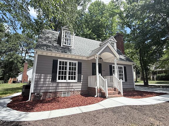 5th image of 2900 Broadlands Dr