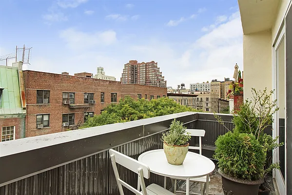 Sold by Corcoran | media 29