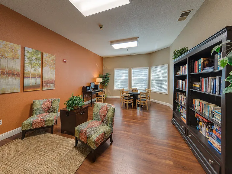 Vintage Chateau | Affordable 55+ Senior Apartments — Photo 3
