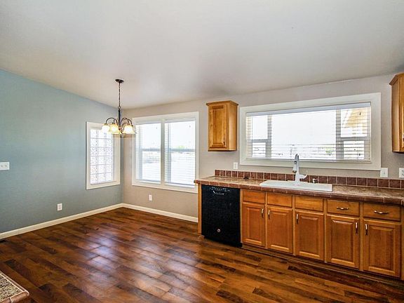 3rd image of 10857 W Bee Bee Ln