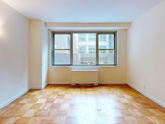 5th image of 250 E 63rd St #8F