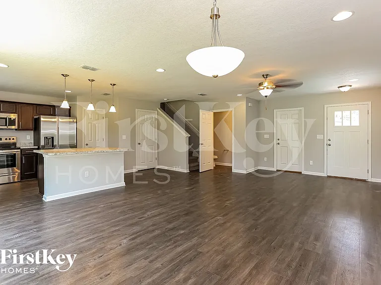 11332 Margarets Landing Pl — Photo 5