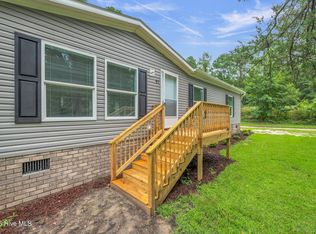 97 Bridgeside Road, Rocky Point, NC 28457