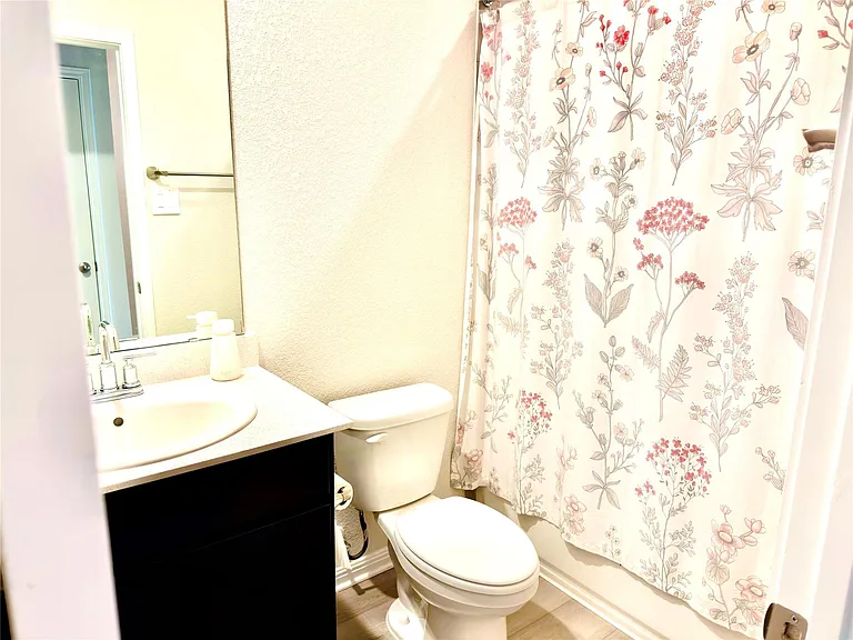 310 Fossil Dr — Photo 13