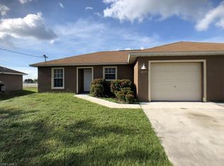 2425 Park Rd #2527, Lehigh Acres, FL 33971