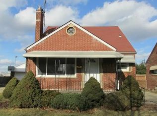 7299 Helen St, Center Line, MI 48015