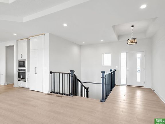 5th image of 10909 N 160th St