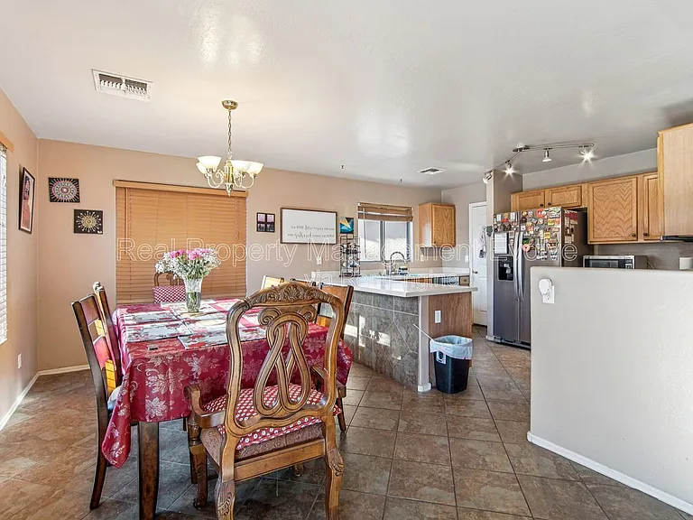 12571 W Mauna Loa Ln — Photo 8
