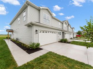 9561 Luebcke Ln, Crown Point, IN 46307