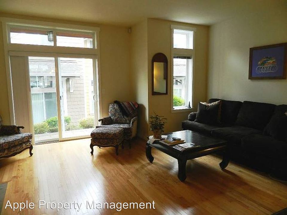 1st image of 25A 6529b 25th Ave NE