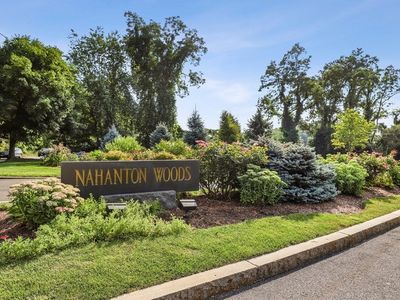 210 Nahanton St APT 317, Newton, MA, 02459