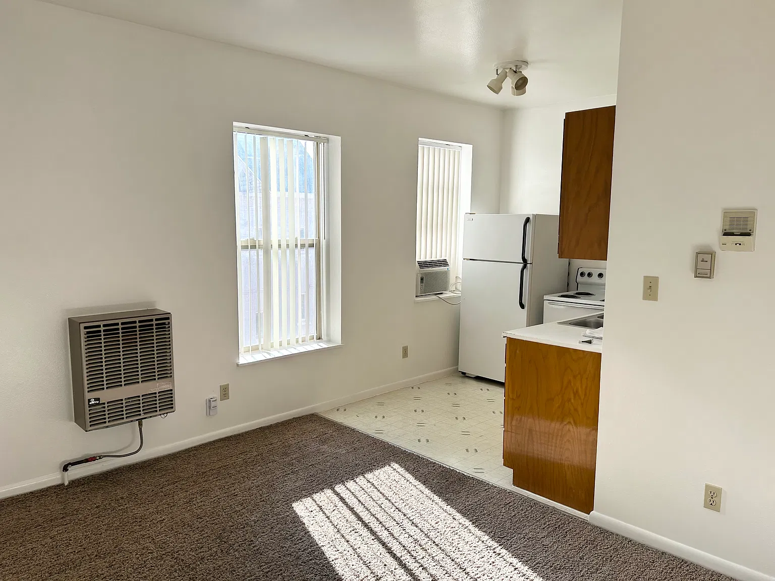 1 bed, 500 sqft, $960 — Photo 4