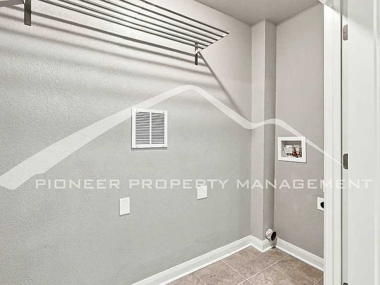 6784 Navajo St — Photo 22