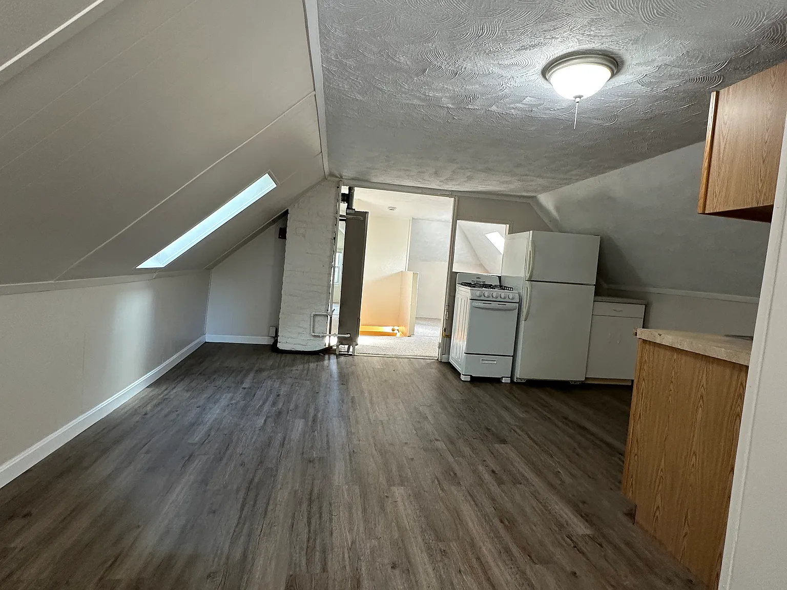 Studio, 750 sqft, $1,550 — Photo 4