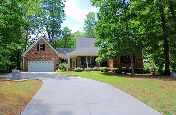 1st image of 2934 Lowell Dr
