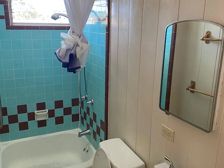 2902 Winam Ave #D — Photo 6