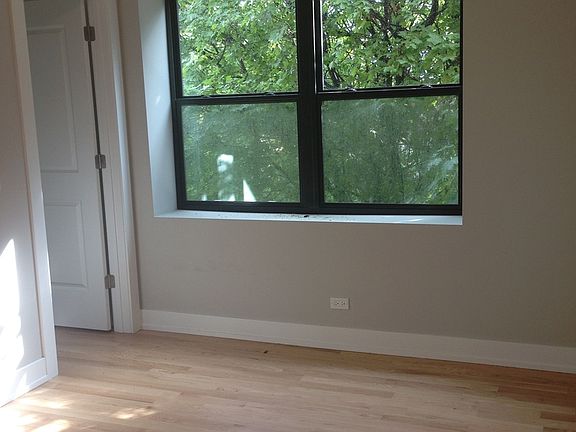 5th image of 3802 W Altgeld St Unit 204