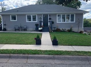 804 Kane St, Dubuque, IA 52001