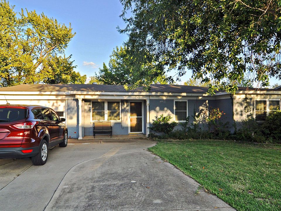 1st image of 828 Central Dr