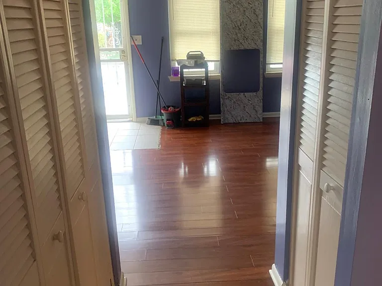 1232 Ashland Ave — Photo 2