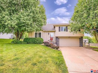 20121 Cleveland St, Elkhorn, NE 68022
