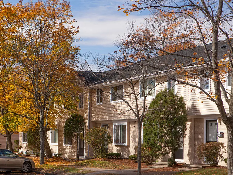 Chestnut Place Townhomes — Photo 13