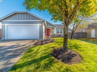 1655 S 58th St, Springfield, OR 97478