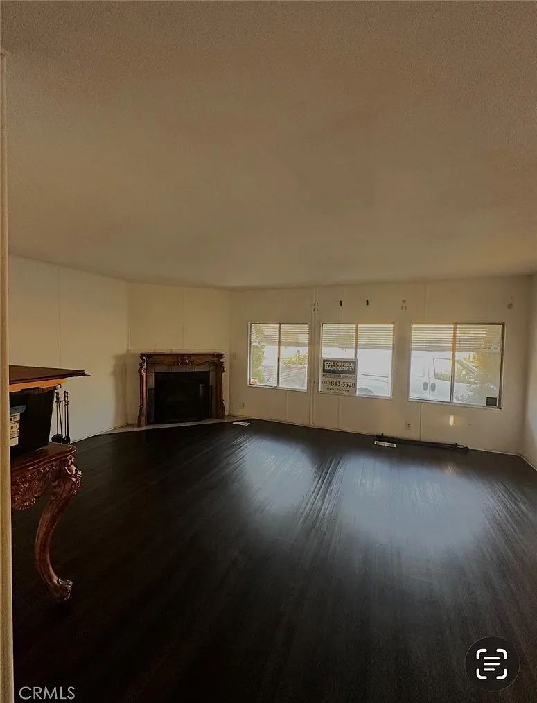 2 bed, 800 sqft, $1,500 — Photo 2