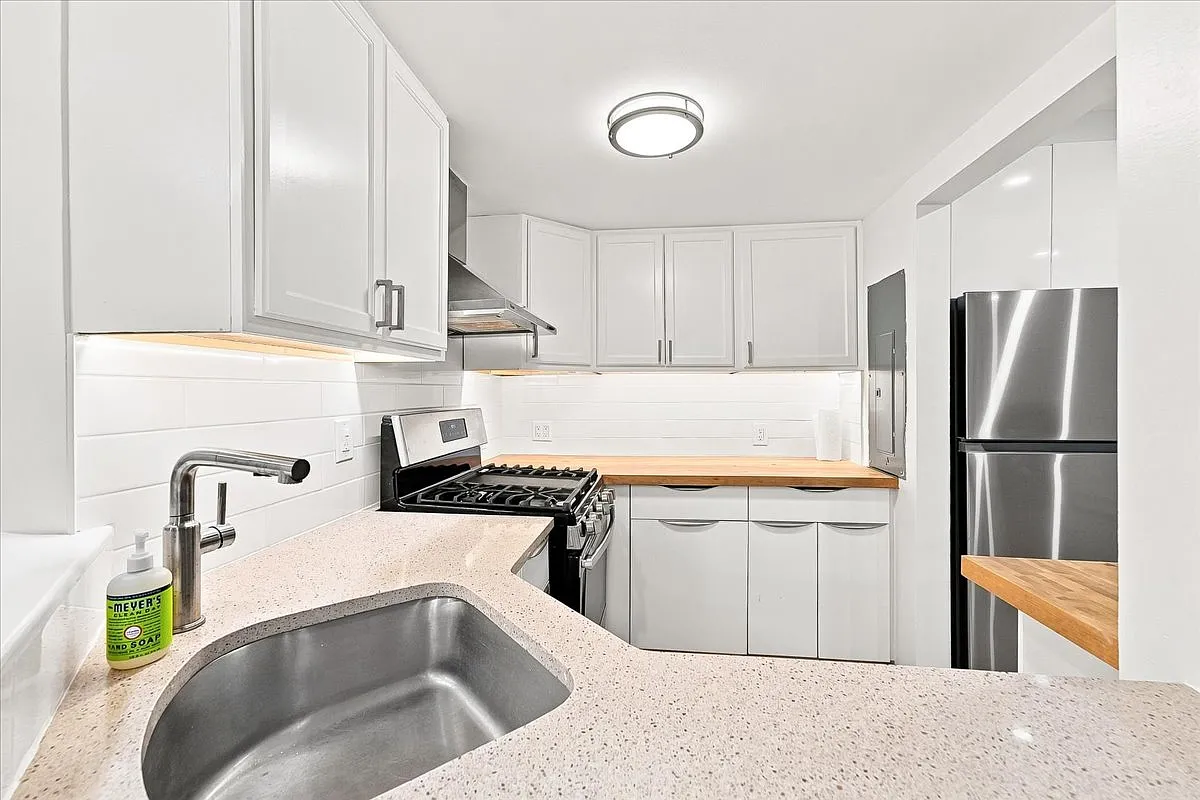 1 bed, 804 sqft, $4,000 — Photo 3