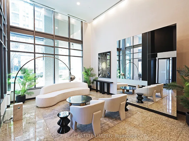 88 Broadway Ave #202 — Photo 20