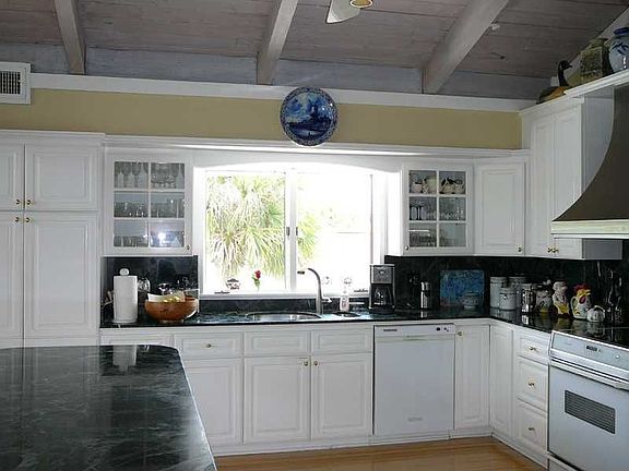 5th image of 1320 White Heron Ln
