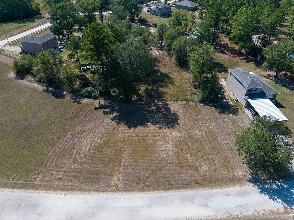 2nd image of Horseshoe Lake Dr E