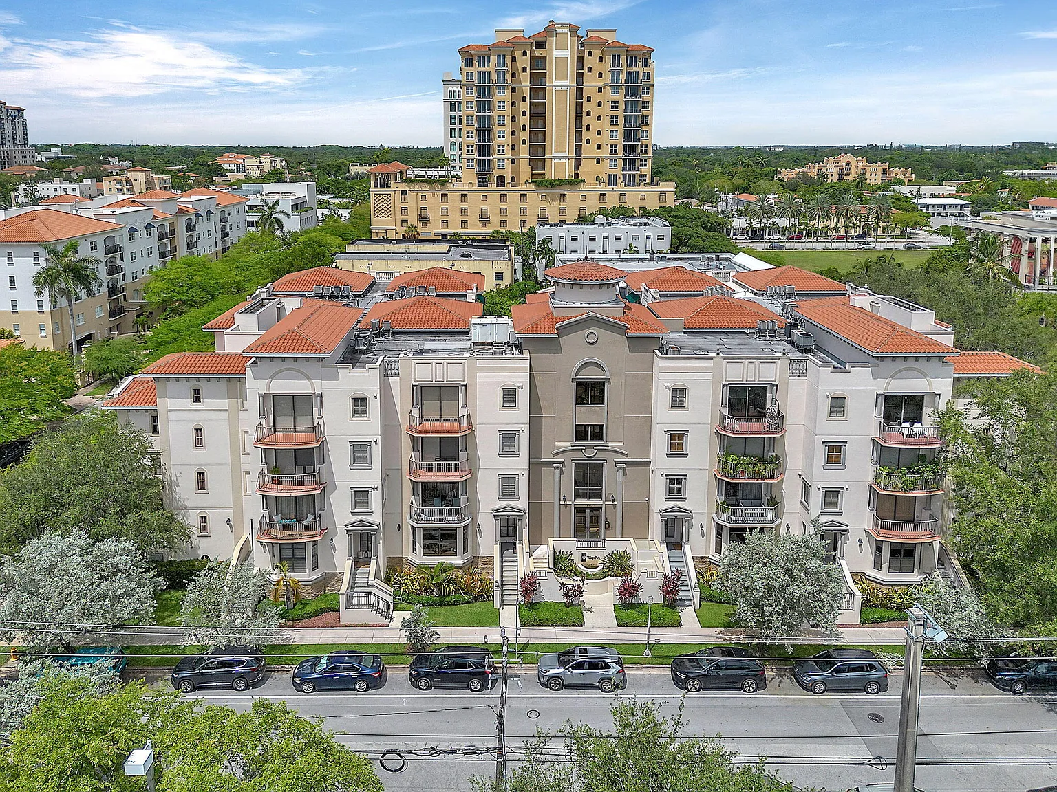 2 bed, 2.0 bath, 1158 sqft, $3,900 — Photo 1