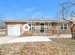 1208 Tim Holt Dr, Harrah, OK 73045