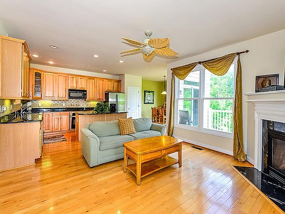 4th image of 11956 Majestic Prince Ln Unit 105