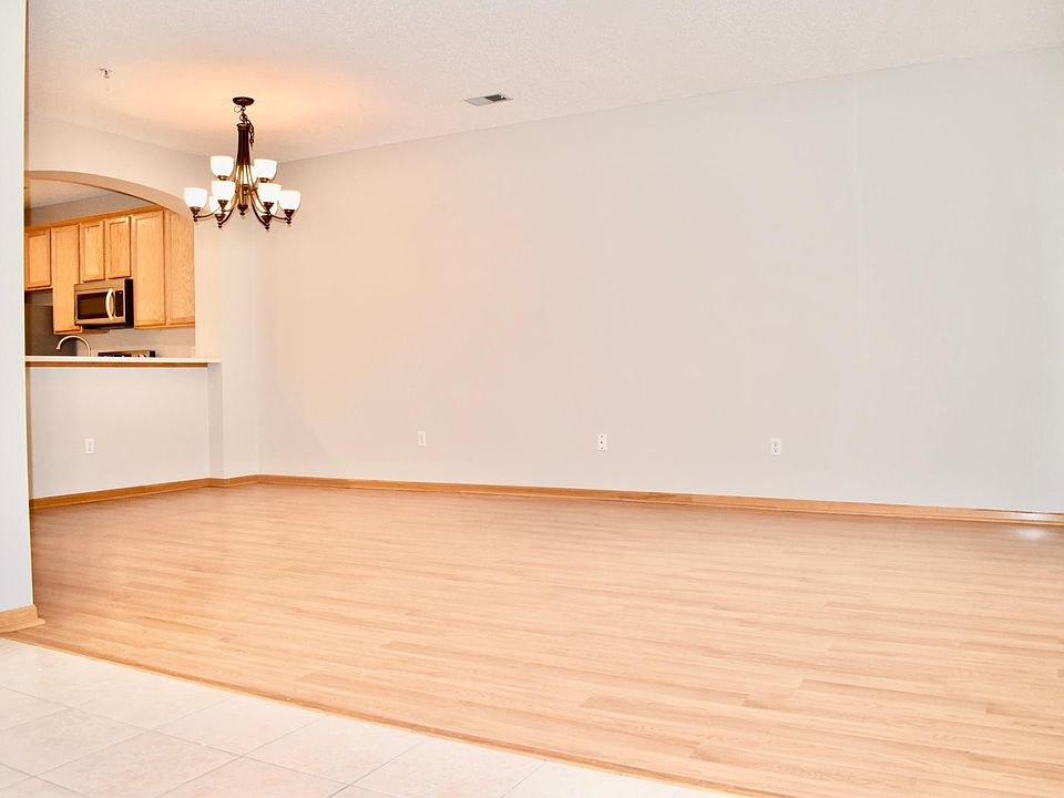1st image of 13900 53rd Ave N APT 102