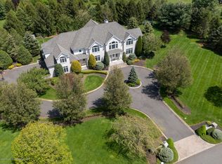 10 Country Club Ln, Colts Neck, NJ 07722