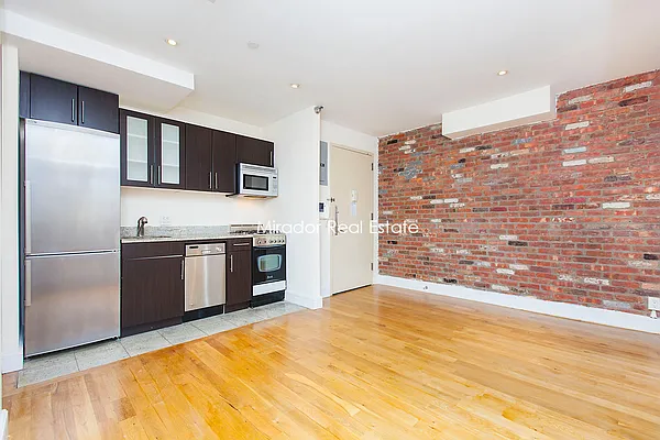 Rented by Mirador Real Estate | media 17