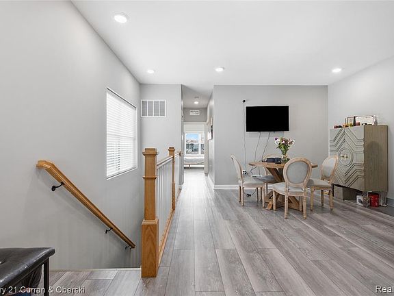 3rd image of 1241 E Woodward Heights Blvd #5