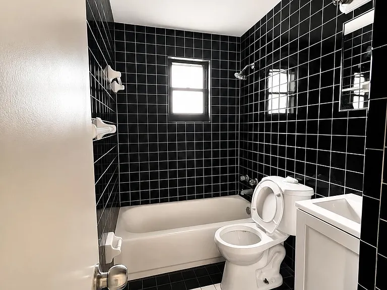 4285 SW 49th St — Photo 11