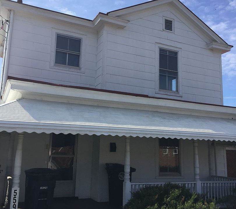 1st image of 559 Wilton Ave